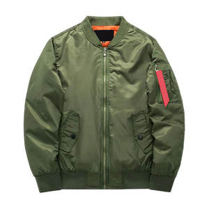 Streetwear au design moderne et épuré Blouson aviateur matelassé avec poignets côtelés Blouson aviateur léger et décontracté pour hommes - Product Image 5