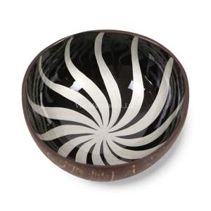 Cuenco de Coco con Madreperla, Lacado a Mano, Incrustaciones de Concha Natural, Decoración del Hogar Ecológica y Sostenible, Estilo Bohemio, Vietnam - Product Image 1