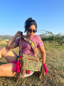 Nouvel arrivage de tissu en coton véritable fait à la main pour femmes du Rajasthani Tribal Multi couleur Boho Hippie daim cuir frange gland Banjara sac - Product Image 4