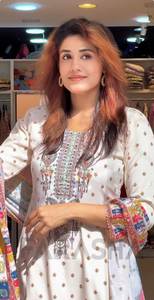 Ensemble Kurta Sharara blanc imprimé pour femmes avec dupatta, tenue ethnique traditionnelle - Product Image 3