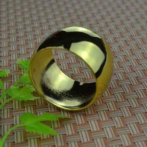 Décoration de table de dîner rond de serviette en acier inoxydable argenterie rond de serviette en métal pour décor de fête de mariage et salle à manger élégante - Product Image 6