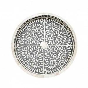 Plateau en bois avec incrustation de perles idéal pour l'affichage de panier cadeau de service au chocolat haut de gamme et l'utilisation de la décoration intérieure - Product Image 1