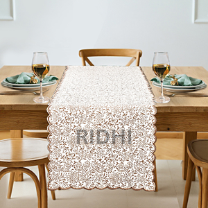 Camino de Mesa con Bordado Floral Blanco y Escamas en Color Taupe, Algodón de Lujo para Decoración del Hogar, Camino de Mesa para Comedor, Sala de Estar - Product Image 1