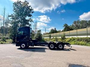 Camion benne VOL-VO FH 540 6X4 neuf/d'occasion avec caméra arrière 360°, capacité de charge 31-40T, norme Euro 6, moteur diesel Dongfeng, transmission automatique - Product Image 2