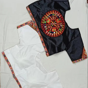 Hermosa blusa bordada especial Navratri de trabajo de hilo con bordes Blusa bordada Heavy Zari para bodas - Product Image 1