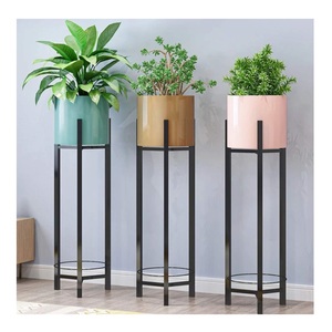 Fourniture en gros à forte demande de pots de fleurs en métal finis personnalisés pour maison moderne élégante à vendre en gros de l'Inde - Product Image 1