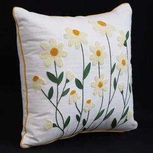 Funda de Cojín de Algodón 100% de Fabricante Indio, Funda de Almohada Floral Bordada de Lujo y Calidad Suave para Venta Caliente - Product Image 4