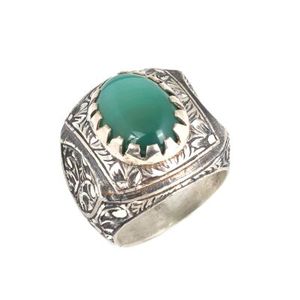 Anillo de Plata de Ley 925 Hecho a Mano para Hombre con Piedra de Ágata Verde Ovalada, Engaste de Bisel Estilo Pluma, Corte Marquesa, Joyería para Uso Diario - Product Image 1