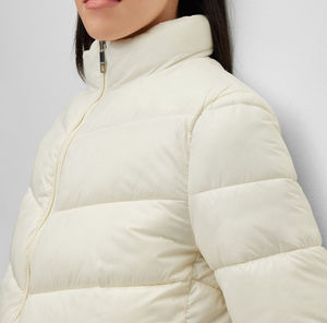 Chaqueta Bomber Acolchada de Invierno 2025 para Mujer, con Logotipo Personalizado, Cierre, Secado Rápido, Transpirable, Ecológica, de Nailon, Servicio OEM - Product Image 4