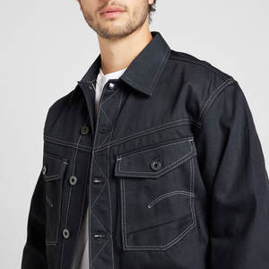 แจ็กเก็ตยีนส์สีน้ำเงินคลาสสิกสำหรับผู้ชายเหมาะอย่างยิ่งสำหรับโอกาสลำลองใดๆกับการออกแบบแบบดั้งเดิม - Product Image 3