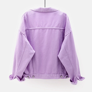 Vente en gros Veste en jean classique Veste basique pour femme Manches longues Surcolorant Couleurs personnalisées Veste en jean classique pour femme - Product Image 4