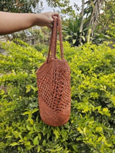 Bolso Tote Bohemio de Ganchillo para Mujer, Diseño Calado a Rayas, Estilo Casual de Playa, Hecho a Mano, Artesanal, de Rafia Natural - Product Image 3