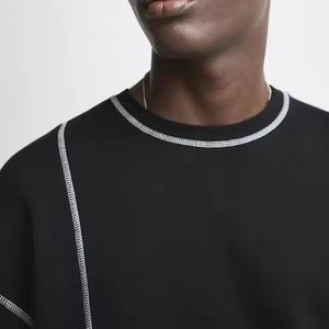 Camiseta negra de gran tamaño de algodón pesado personalizada para hombre, ropa de calle de doble puntada, cuello redondo, hilo teñido, antibolitas para otoño - Product Image 1