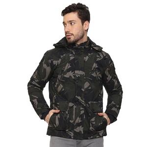 Chaqueta Acolchada con Capucha de Camuflaje para Hombre, de Alta Calidad, Resistente al Viento, Informal, para Invierno, con Cierre de Cremallera, Relleno de Poliéster, Corte Regular - Product Image 1