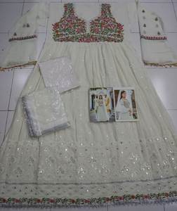 Tela Georgette de imitación pesada con múltiples secuencias y trabajo de bordado, estilo islámico de tamaño largo, ropa de mujer para venta en línea - Product Image 3