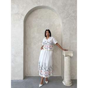 Robes décontractées brodées en gros - Chemises confortables avec broderies accrocheuses - Product Image 3