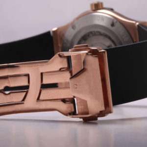 2025 montre de diamant VVS Moissanite de luxe de qualité supérieure faite à la main montre de Style Hip Hop en acier inoxydable IcedOut 41mm en Inde - Product Image 5