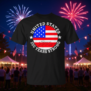 T-shirt con bandiera americana per il 4 luglio, per il 250° anniversario degli Stati Uniti 1776-2026. Celebra l'indipendenza con questa elegante maglietta promozionale. - Product Image 3