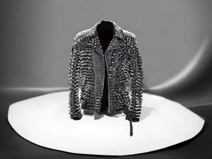 Blouson de motard en cuir unisexe style punk audacieux avec clous et pointes - Product Image 3