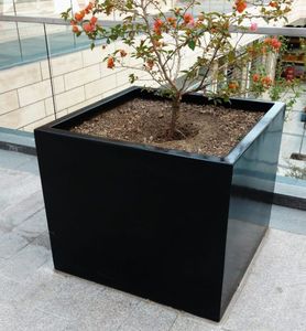 กระถางปลูกต้นไม้ไฟเบอร์กลาสทรงกลมสีปรับแต่งได้สำหรับสวนกลางแจ้งบ้านเนอสเซอรี่ - Product Image 1