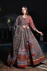 ชุดเลเฮนกา โจลี ดูปัตตา ผ้าฝ้ายแท้ 100% พิมพ์ลายด้วยมือแบบอินเดียดั้งเดิม สำหรับผู้หญิง ใส่ไปงานปาร์ตี้ได้ทุกฤดู ราคาขายส่ง - Product Image 2