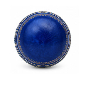 Balles de cricket abordables pour l'entraînement et le jeu récréatif, avec surface lisse et construction durable - Product Image 1