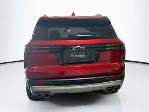 Chevrolet Traverse Z71 AWD SUV 2024, conduite à gauche, avec pneus R20, intérieur foncé, sièges en cuir, transmission automatique, 7 places - Product Image 4