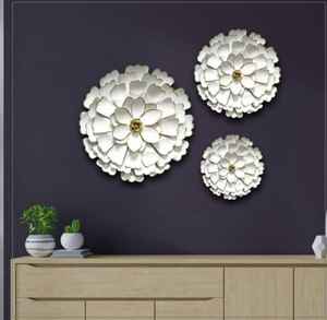 Art mural en métal floral 3D directement de l'usine, décoration moderne suspendue pour les mariages, les événements et la décoration intérieure - Product Image 2