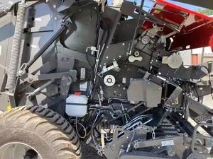 Mini presse à foin ronde avec composants de base Équipement agricole de bonne performance à vendre avec moteur et boîte de vitesses - Product Image 2