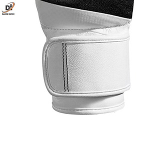 Logo personnalisé professionnel multicouche en cuir PU Gants MMA Kick Boxing Grappling Motif imprimé pour la protection de l'équipement de boxe Muay - Product Image 4