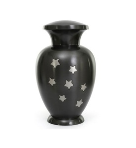 Hermosa urna de cremación para mascotas para cenizas de mascotas Recién llegado Juego de latón de 3 urnas de cremación de recuerdo con pata grabada - Product Image 4