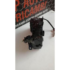 Boîte à fusibles 1KR-B52 TOYOTA Aygo 3ème Série (15>) 821110HY90B Essence 1.0 - Product Image 2