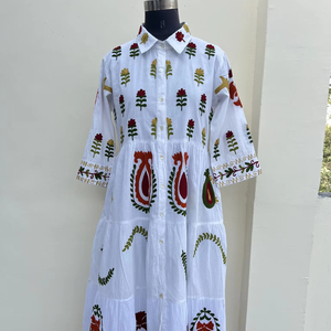 เดรสแม็กซี่ปักลายทำมือ100% ผ้าฝ้ายโบฮีเมียนสำหรับผู้หญิง - Product Image 1