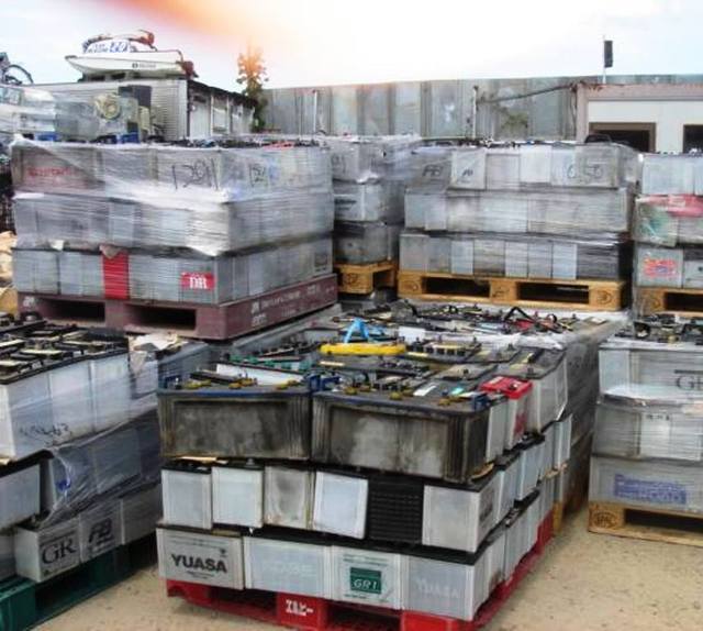 Available Lead Battery Scrap/Used Car Battery Scrap/Drained Lead-Acid Battery for Wholesale Prices
