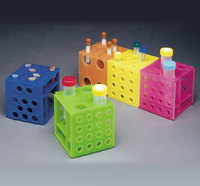 Support à tubes en polypropylène CUBE RACK pour laboratoire, idéal pour les tests médicaux et les opérations expérimentales, modèle RP-25151, marque Radical