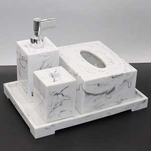 Ensemble de salle de bain - Product Image 1