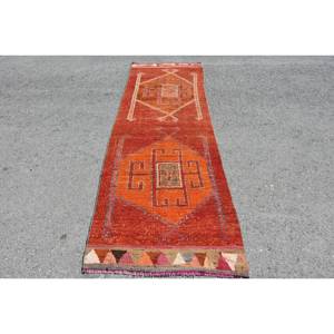 Alfombra Kilim roja y naranja de área grande, Alfombra de lana de tejido plano turco de 3x9,8 pies, alfombra rectangular de felpa con respaldo de látex para habitación de pasillo - Product Image 1