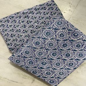 Tela de Algodón Estampada en Bloque, Ligera y Ecológica, Ideal para Confección de Cortinas y Vestidos, Diseño Floral Hecho a Mano en India - Product Image 4