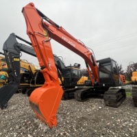 Excavatrice sur chenilles Hitachi ZX210 d'occasion, 21 tonnes, directement de l'usine |   Heures de travail réduites |   Excavatrice d'occasion haute performance