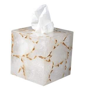 Atractivo Dispensador de Papel Higiénico de Resina, Caja de Almacenamiento de Servilletas con Acabado Natural, Porta Papel Higiénico para Cocina y Comedor - Product Image 3