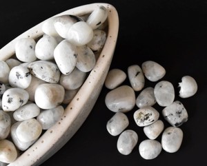 Piedras de Cristal de Diseño Excelente y Alta Calidad, Piedras de Luna Arcoíris Pulimentadas para Múltiples Usos - Product Image 2