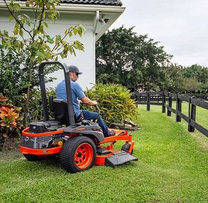 รถตัดหญ้าแบบนั่งขับ/ รถตัดหญ้า Kubota Z781KWTi-60 รุ่นใหม่ - รถแทรกเตอร์ตัดหญ้า Kubota ดูแลง่าย - Product Image 6