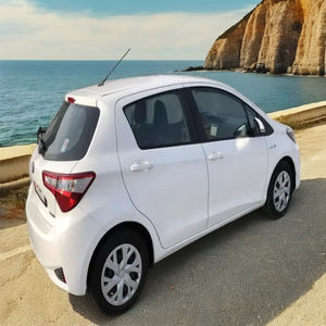 Sellingg Toyotaa Vitzz Yariss Turbo Diesel Sedan Caja de cambios automática Asientos de cuero ACC Control de crucero Suministro de exportación - Product Image 3