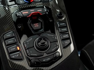 Lamborghini Aventador LP 780-4 Ultimae Roadster 2022 Certificado, Limpio y en Buen Estado - Product Image 5