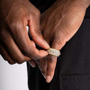 Hip Hop Hombres 18K Revestimiento de oro 925 Anillo de plata esterlina VVS Moissanite Iced Out 5 Layer Diamond Band Joyería de lujo - Product Image 2