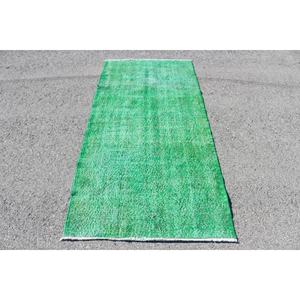 Tapis turc à accents traditionnels, 3,2x6,6 pieds, tapis vintage, tapis en laine unie verte - Product Image 1