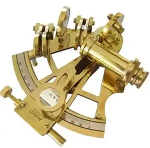 Nouveau laiton brillant nautique Sextant marin Maritime ancien style Vintage Maritime en laiton massif Sextant avec boîte-cadeau en verre en bois - Product Image 4