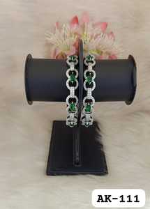 Superbe ensemble de bracelets AD pour femmes Bijoux faits à la main pour les mariées Festivals et événements spéciaux Cadeau idéal pour toutes les occasions - Product Image 6