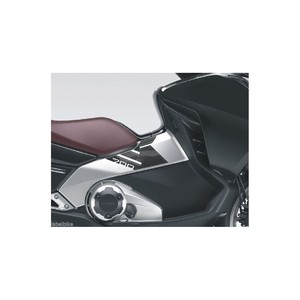 Protezioni Laterali Rivestite in Resina 3D per Scooter HONDA INTEGRA 700 - Product Image 1