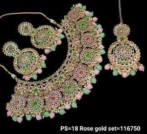 Nouveau design plaqué or traditionnel goutte perle et Kundan clouté boucle d'oreille Mangtika collier ras du cou ensemble et ensemble de bijoux pour femmes - Product Image 4